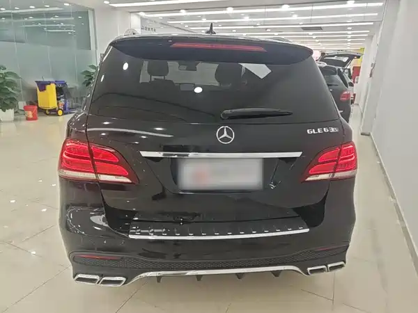 Mercedes-Benz M-Class 2015