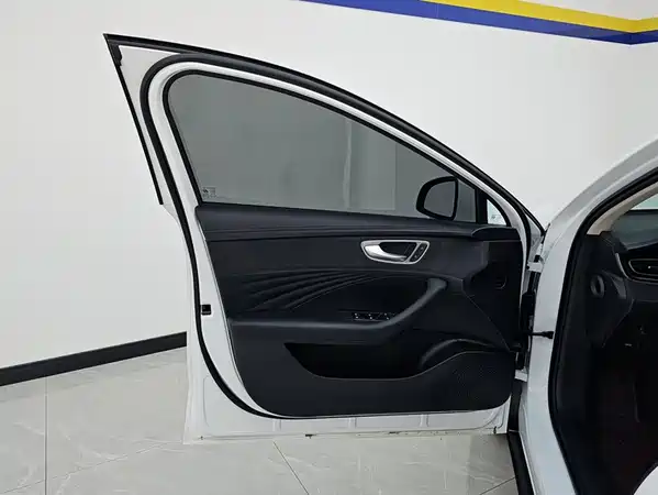Roewe D7 2025