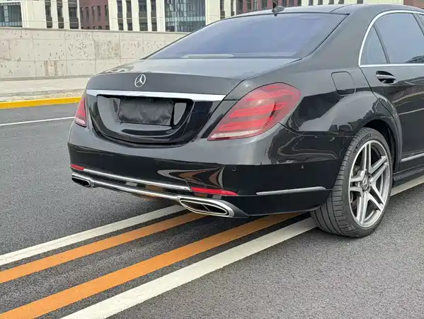 Mercedes-Benz S-Class AMG 2010
