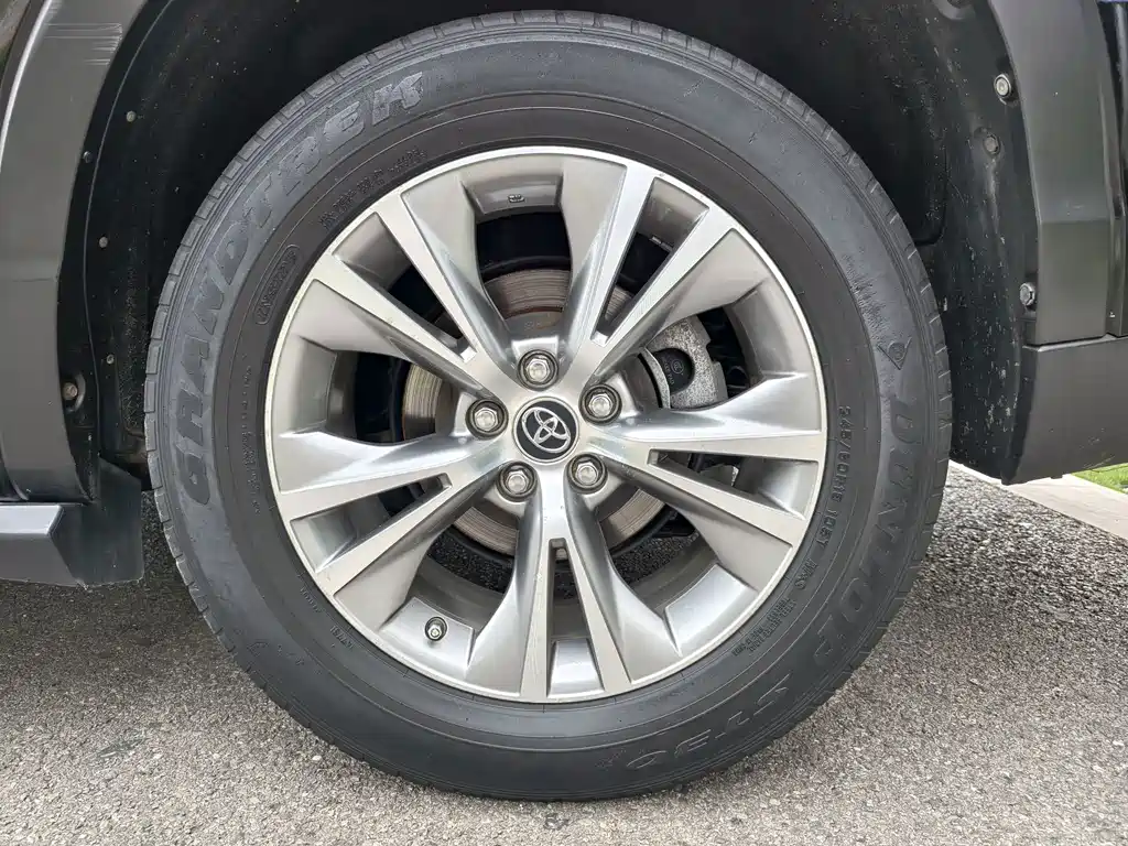 Toyota Highlander 2018 — фото 14