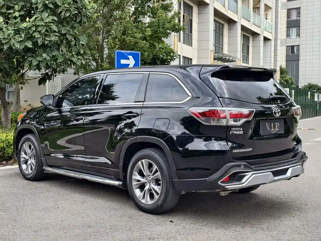 Toyota Highlander 2018 — фото 20