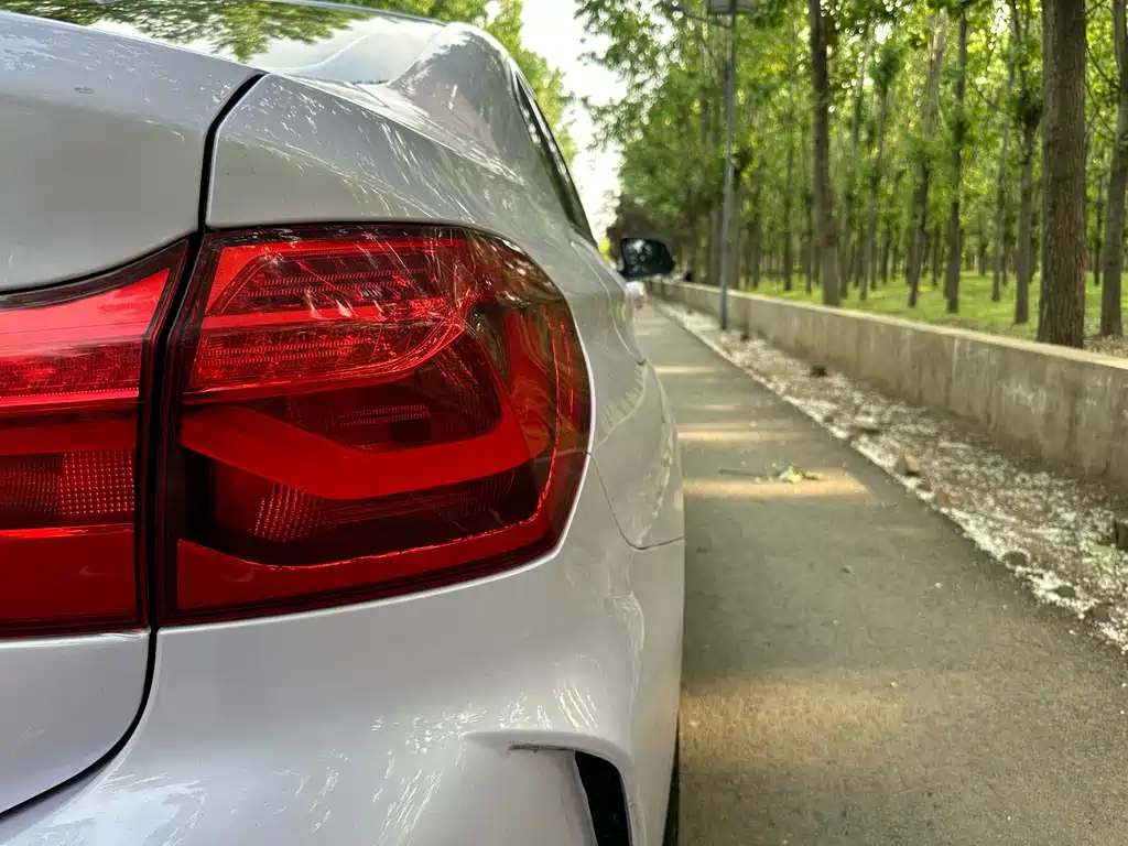 BMW 1 Series 2020 — фото 18