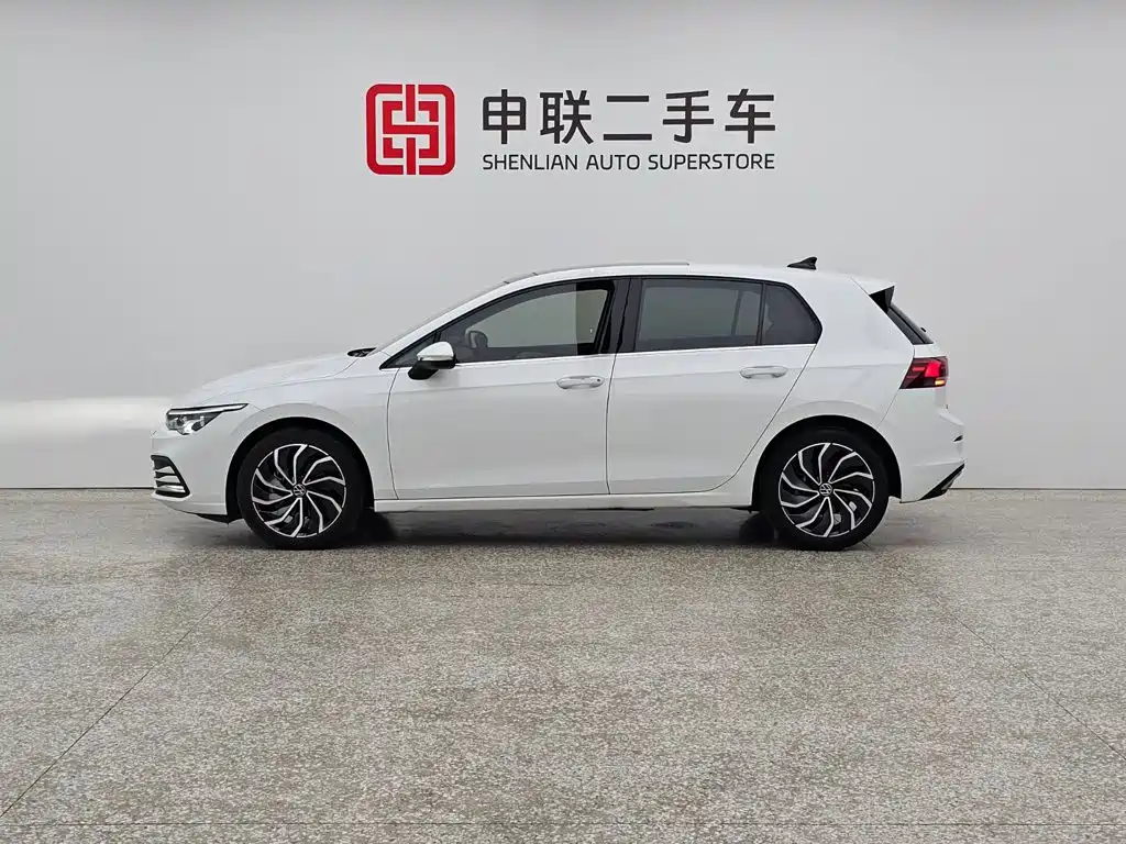 Volkswagen Golf 2021