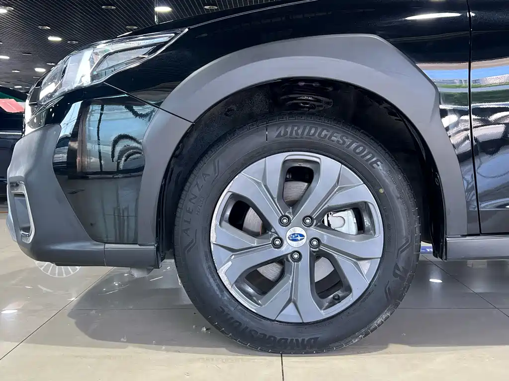 Subaru Outback 2022 — фото 9