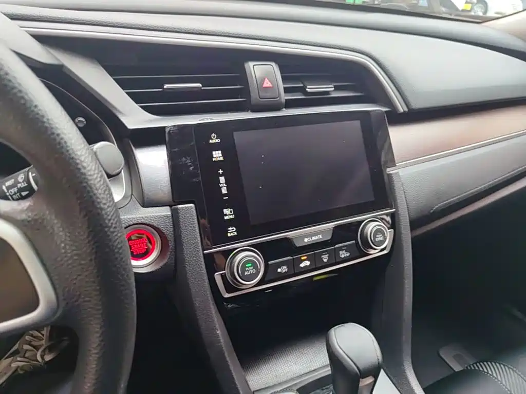 Honda Civic 2019 — фото 13
