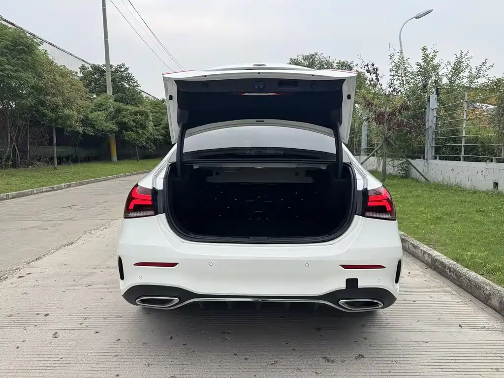 Mercedes-Benz A-Class 2023 — фото 4