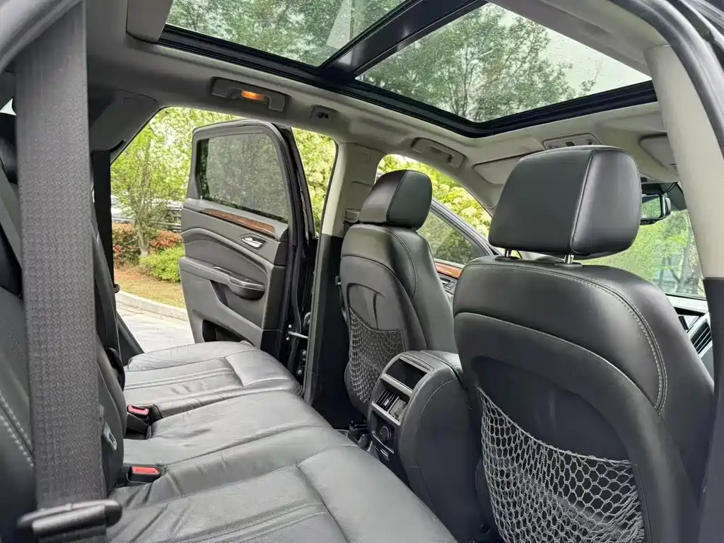 Cadillac SRX 2016 — фото 6
