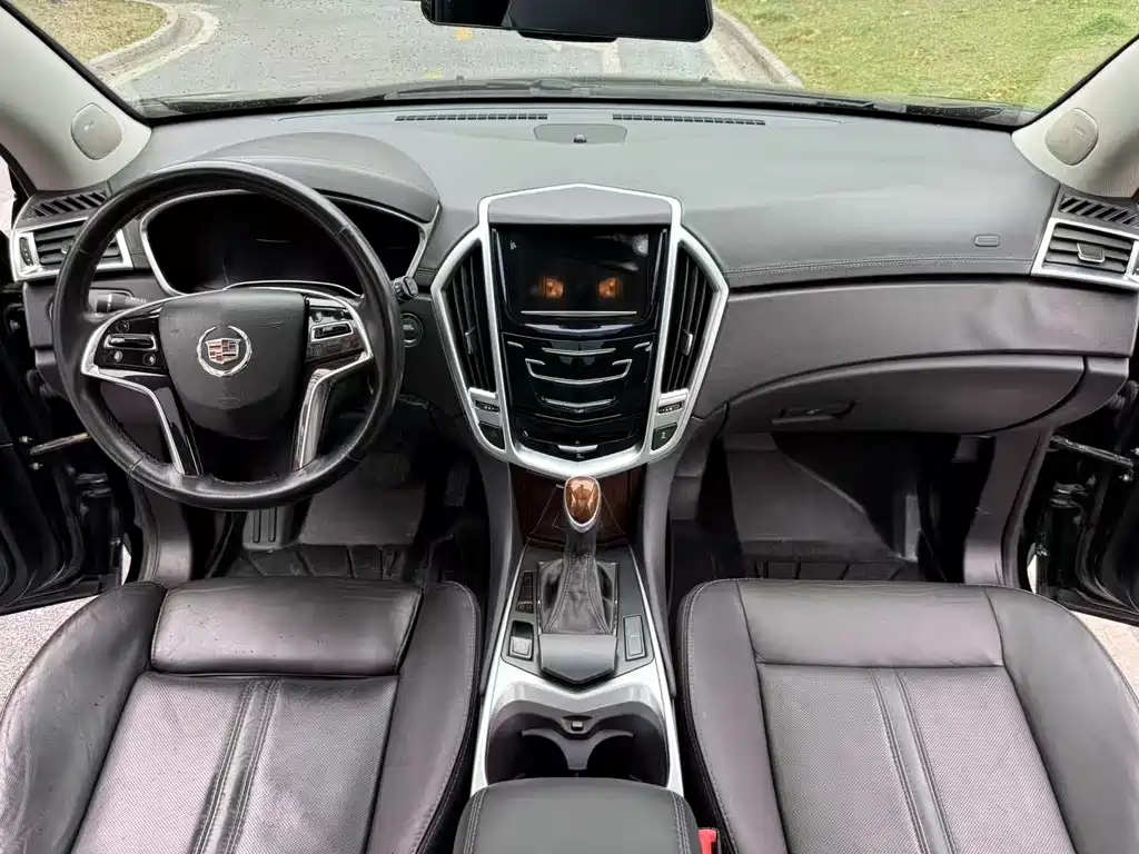 Cadillac SRX 2016 — фото 8