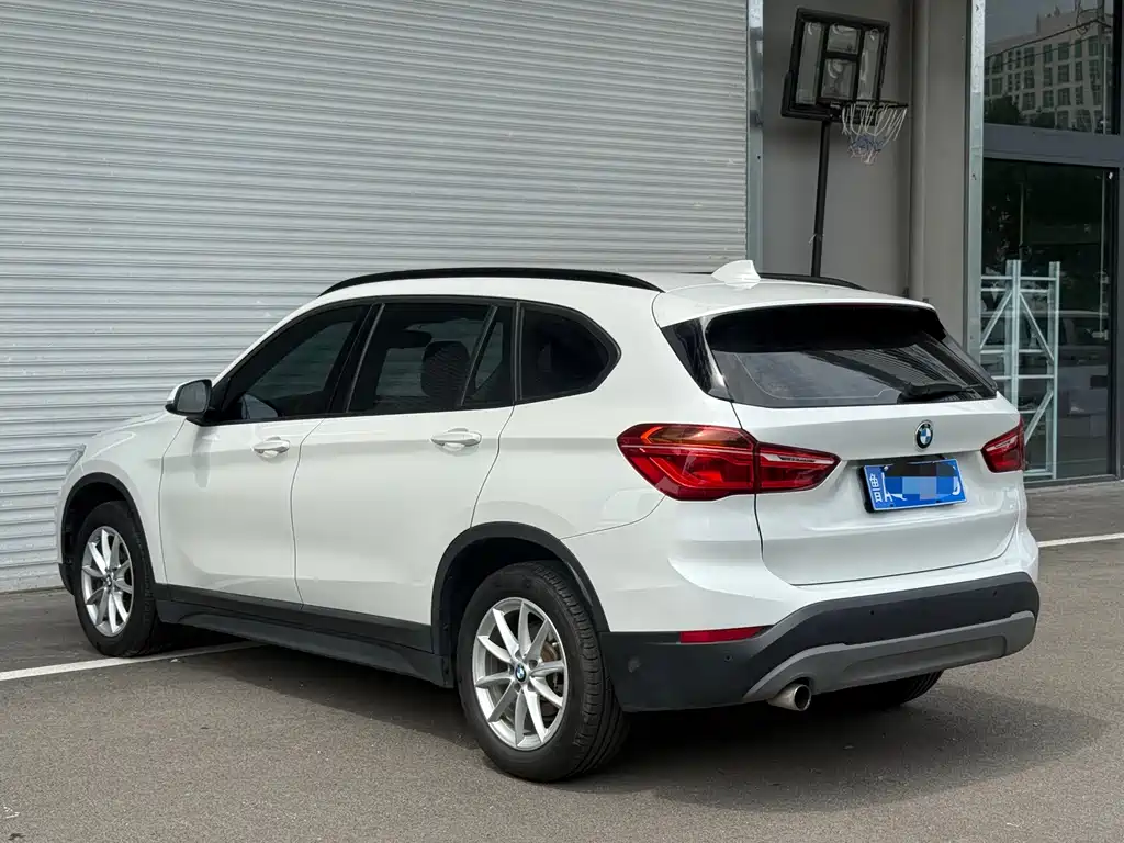 BMW X1 2019 — фото 7
