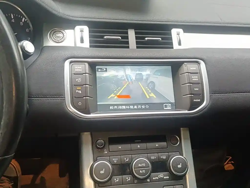 Land Rover Evoque 2014 — фото 9