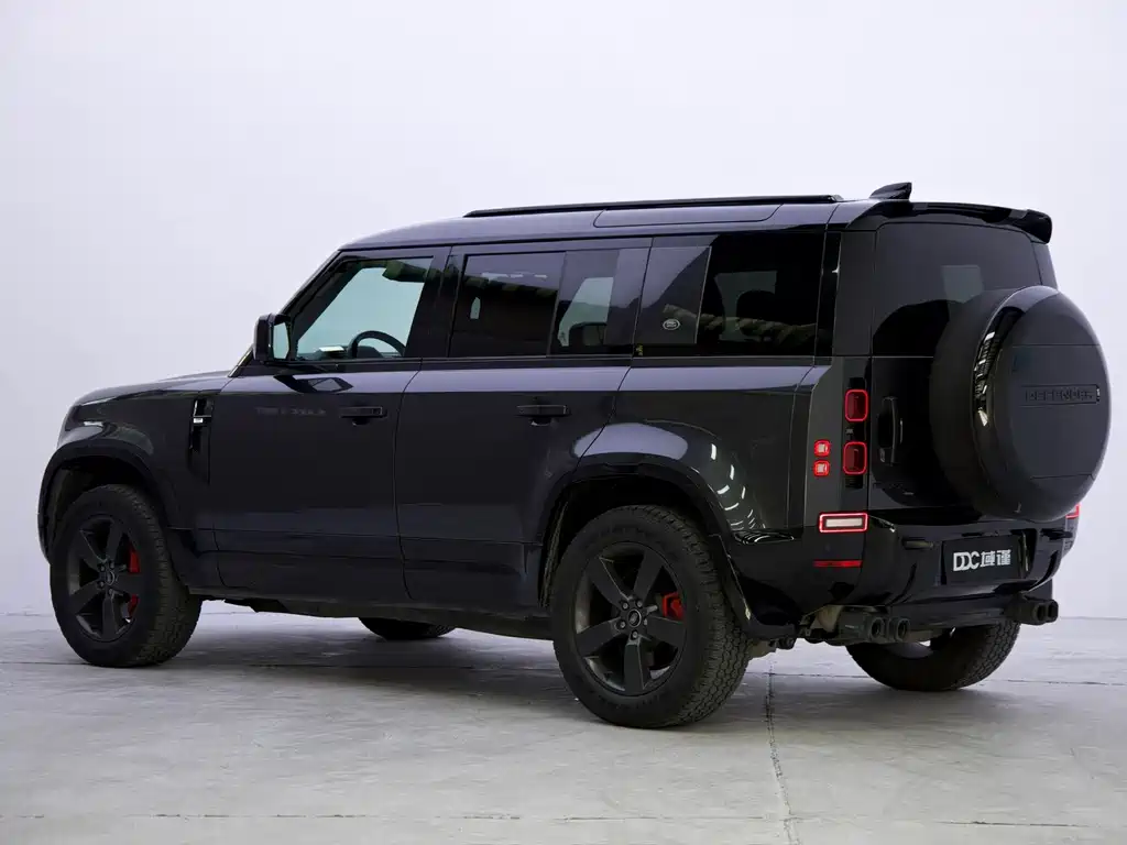 Land Rover Defender 2022 — фото 6