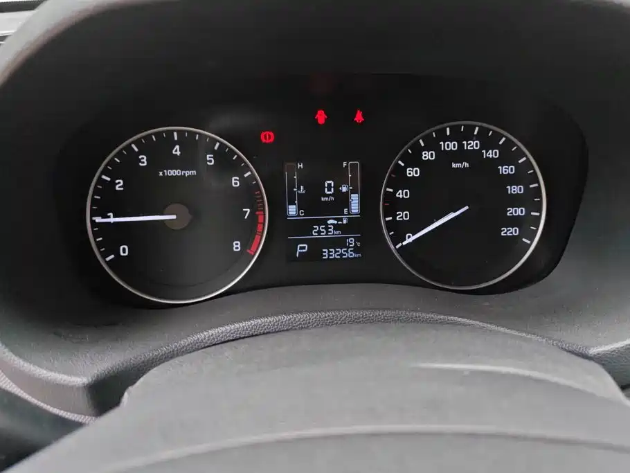 Hyundai ix25 2015 — фото 14