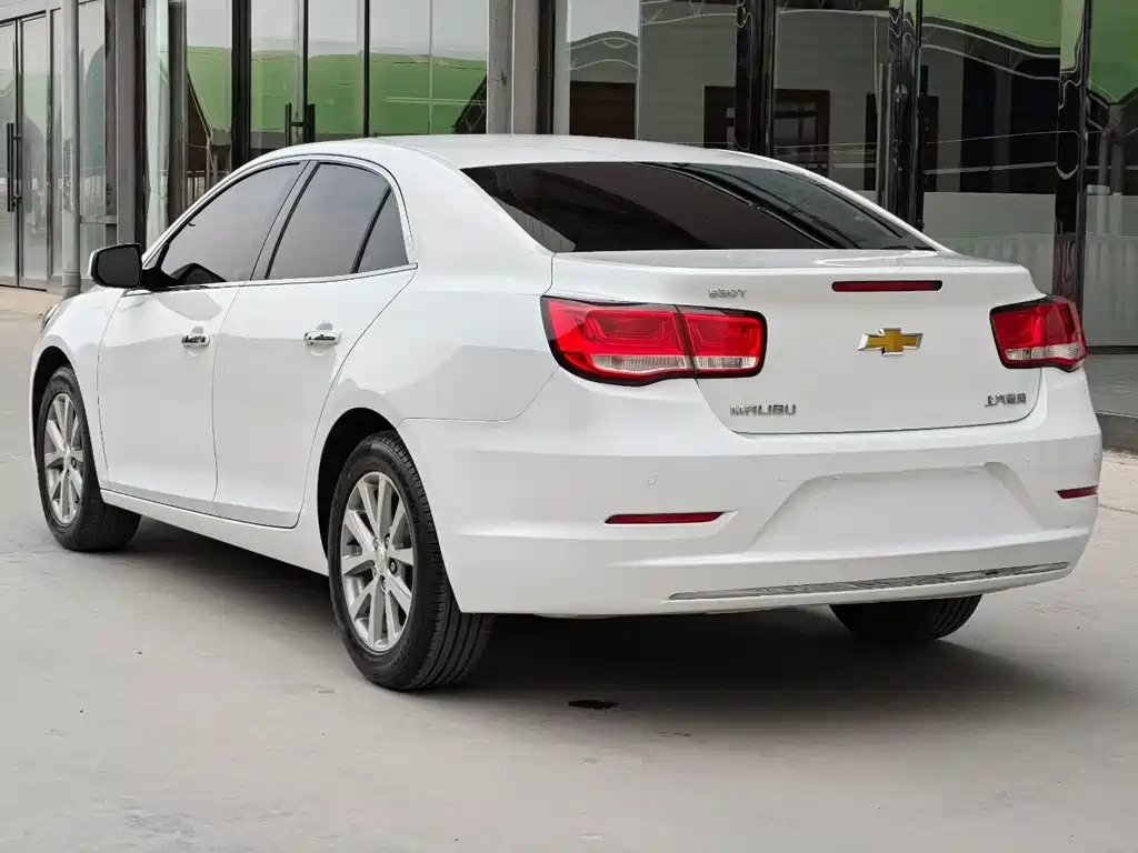 Chevrolet Malibu 2018 — фото 4