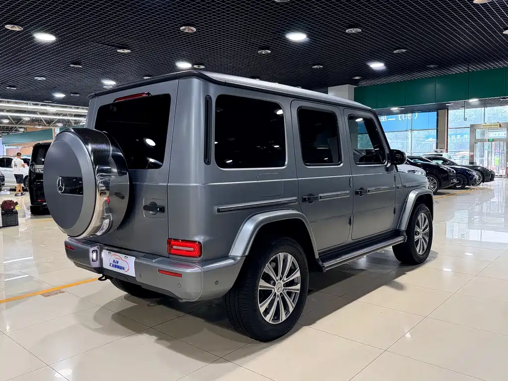 Mercedes-Benz G-Class 2023 — фото 18
