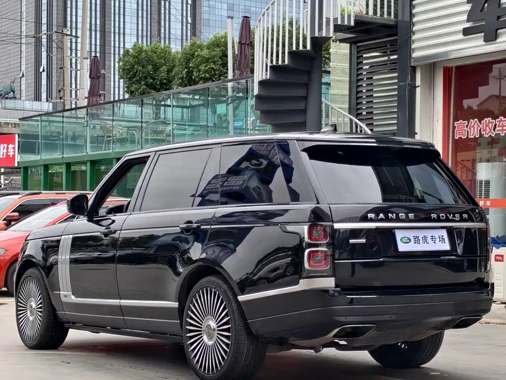 Land Rover Range Rover 2018 — фото 9