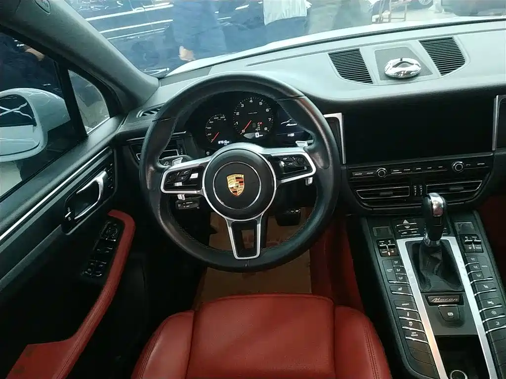 Porsche Macan 2021 — фото 3