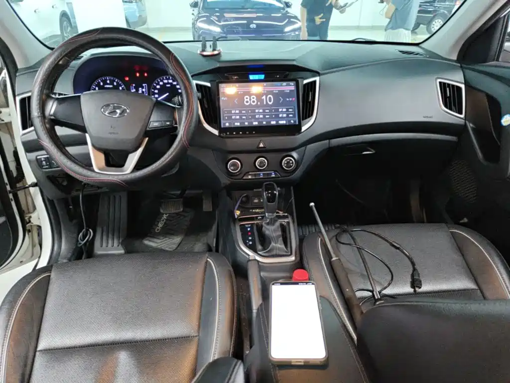 Hyundai ix25 2016 — фото 10