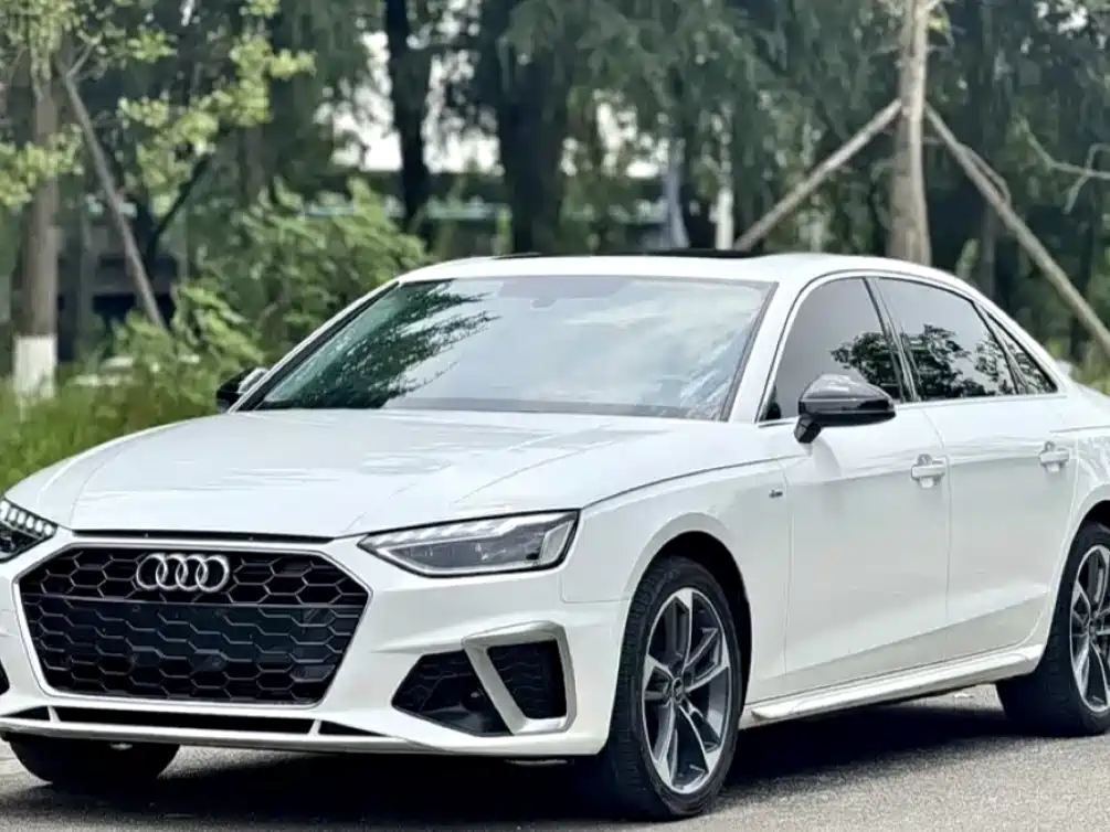 Audi A4L 2022 — фото 12