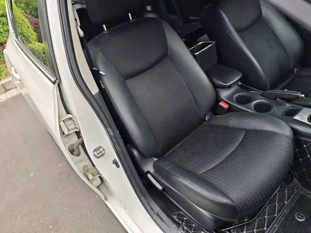 Nissan Tiida 2016 — фото 25