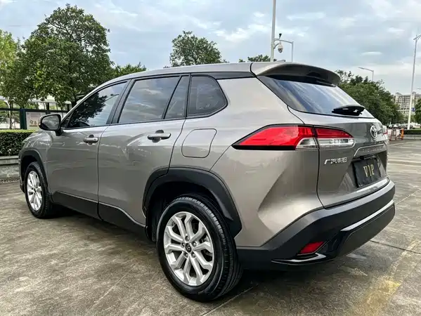 Toyota Frontlander 2023