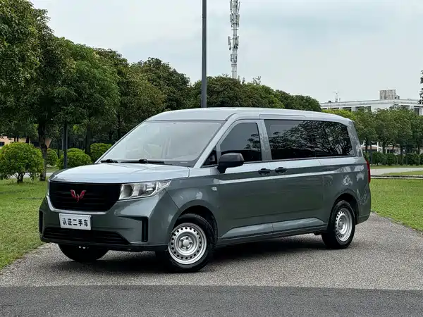 Wuling Journey 2022