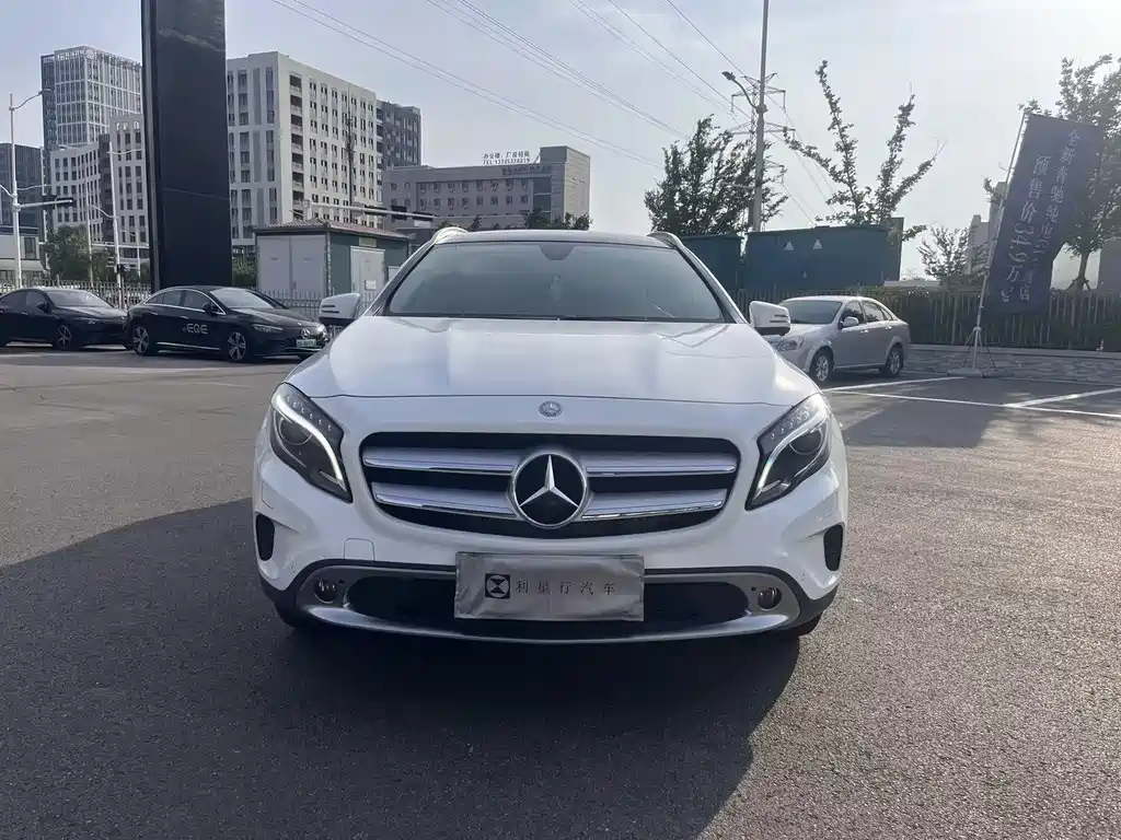 Mercedes-Benz GLA 2016 — фото 2