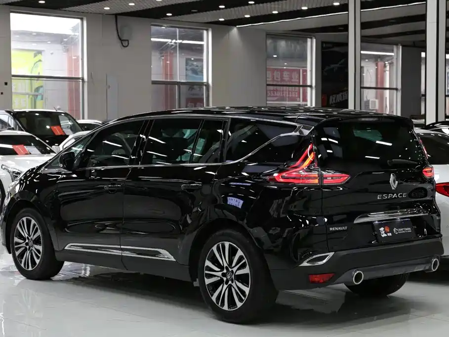 Renault Espace 2018 — фото 21