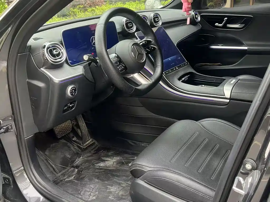 Mercedes-Benz C-Class 2023 — фото 5