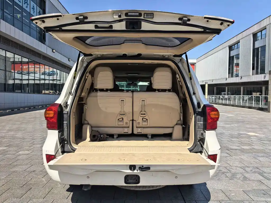 Toyota Land Cruiser 2013 — фото 16