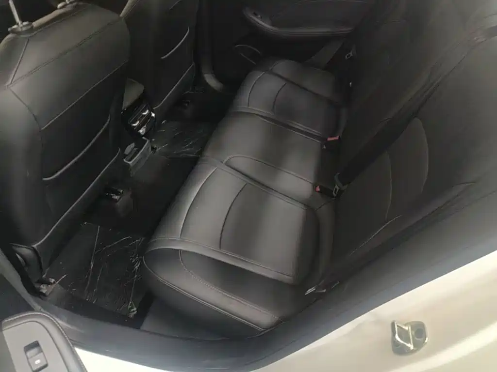 Roewe i5 2025 — фото 17