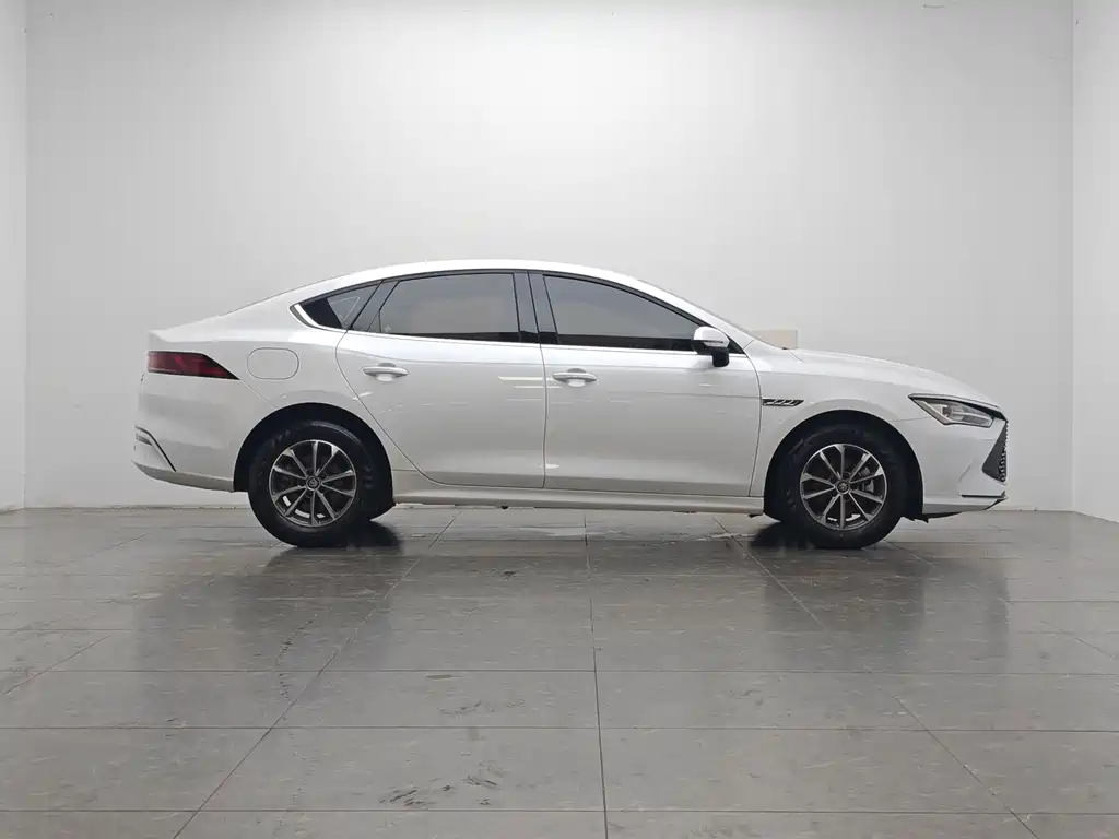 BYD Qin PLUS 2024 — фото 11