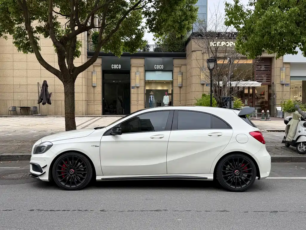 Mercedes-Benz A-Class AMG 2015 — фото 3