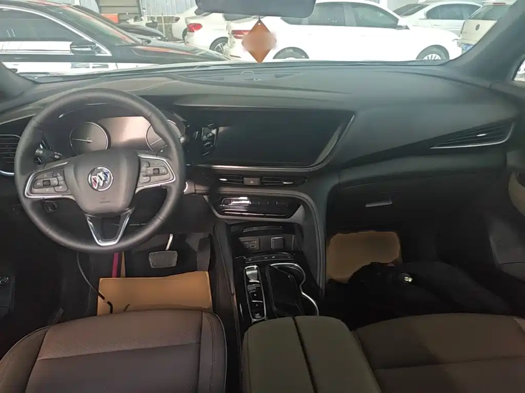 Buick Envision Plus 2023 — фото 10