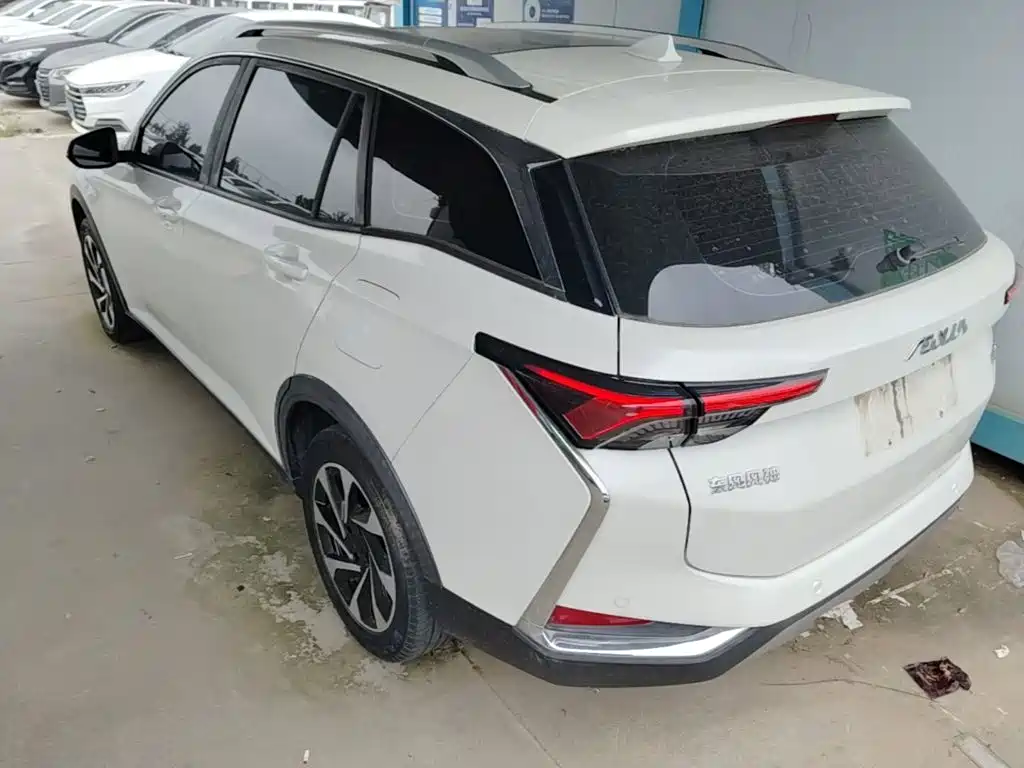 Dongfeng Yixuan GS 2020 — фото 5