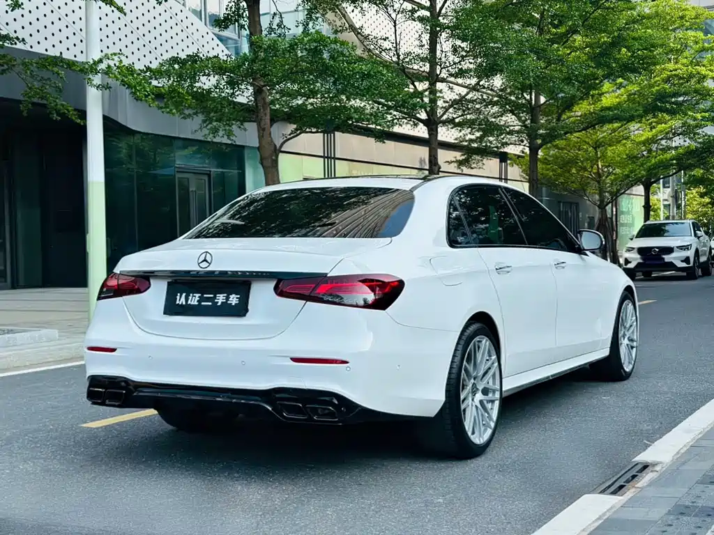Mercedes-Benz E-Class 2022 — фото 20