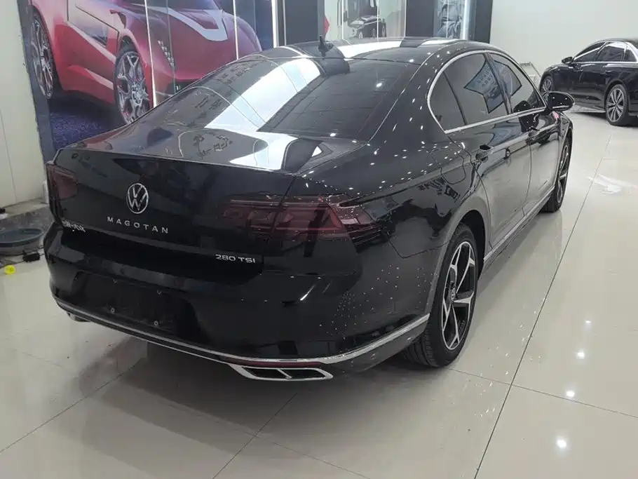 Volkswagen Magotan 2025