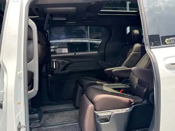 Toyota Sienna 2021