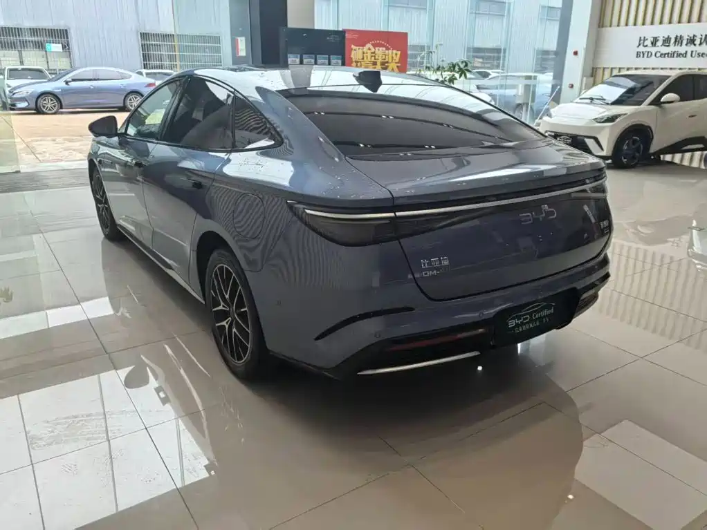 BYD Seal 07 DM-i 2025 — фото 6
