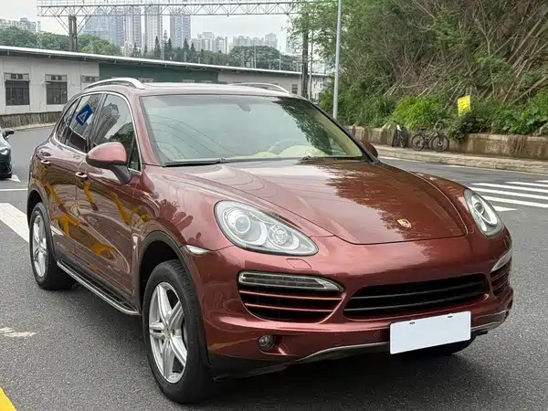 Porsche Cayenne 2011