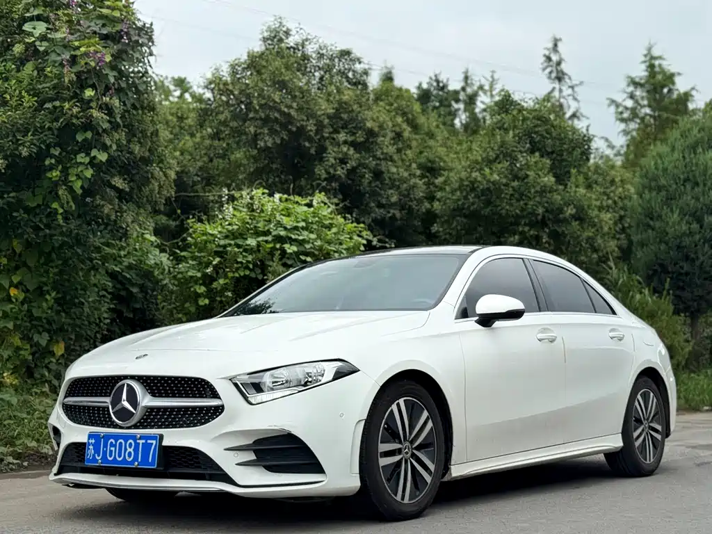 Mercedes-Benz A-Class 2019 — фото 1