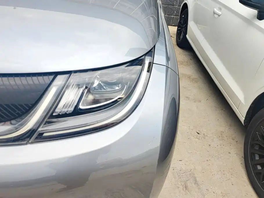 BYD Dolphin 2023