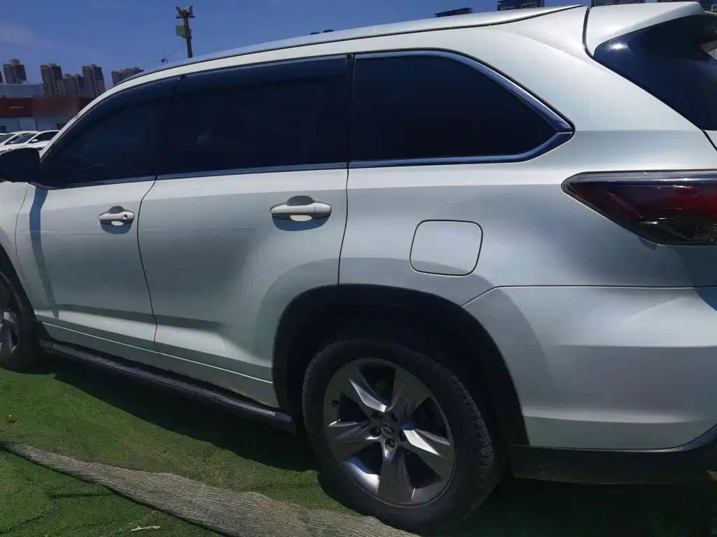 Toyota Highlander 2016 — фото 11