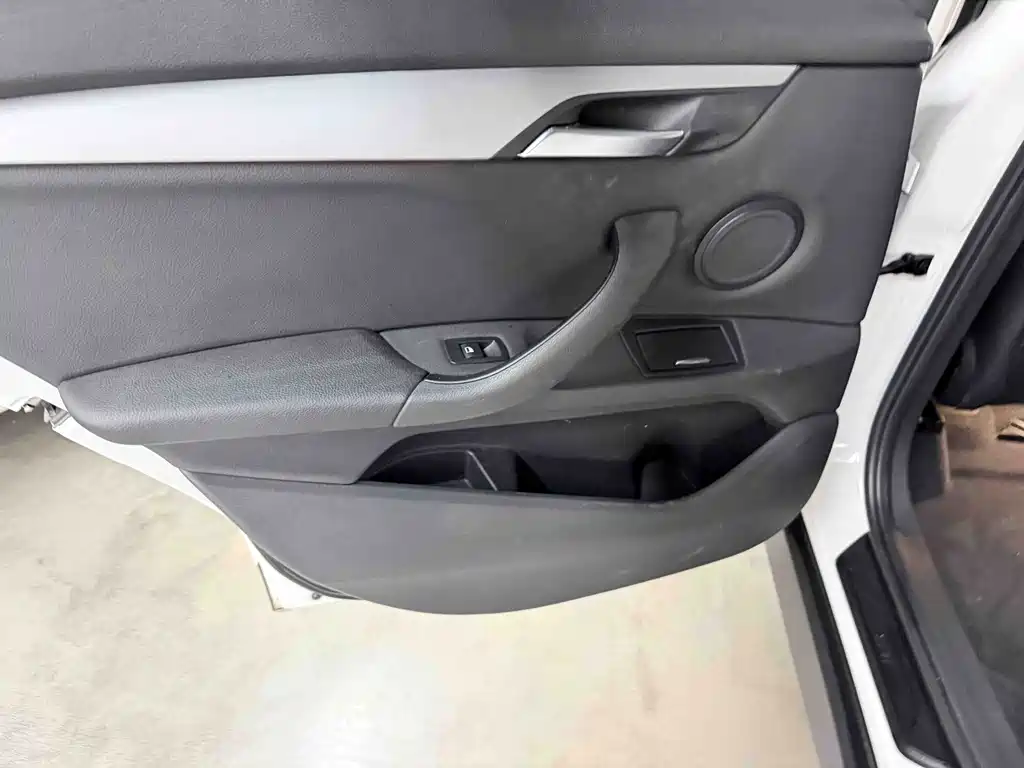 BMW X1 2019 — фото 12