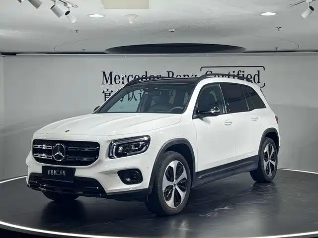 Mercedes-Benz GLB 2023 — фото 1