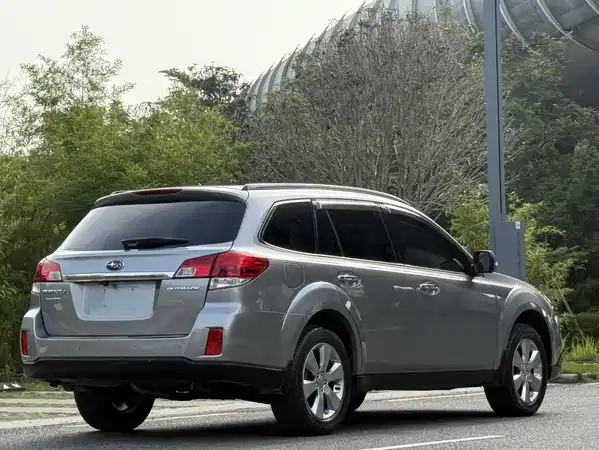 Subaru Outback 2010