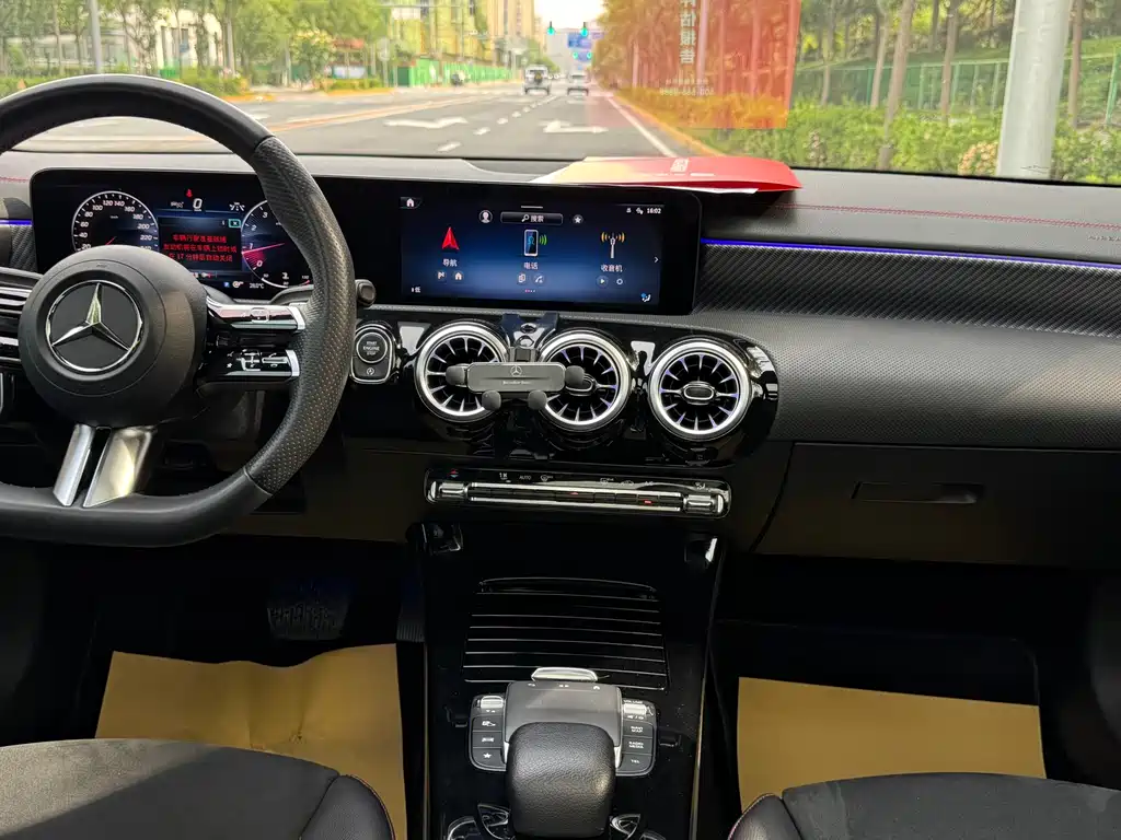 Mercedes-Benz A-Class 2023 — фото 9