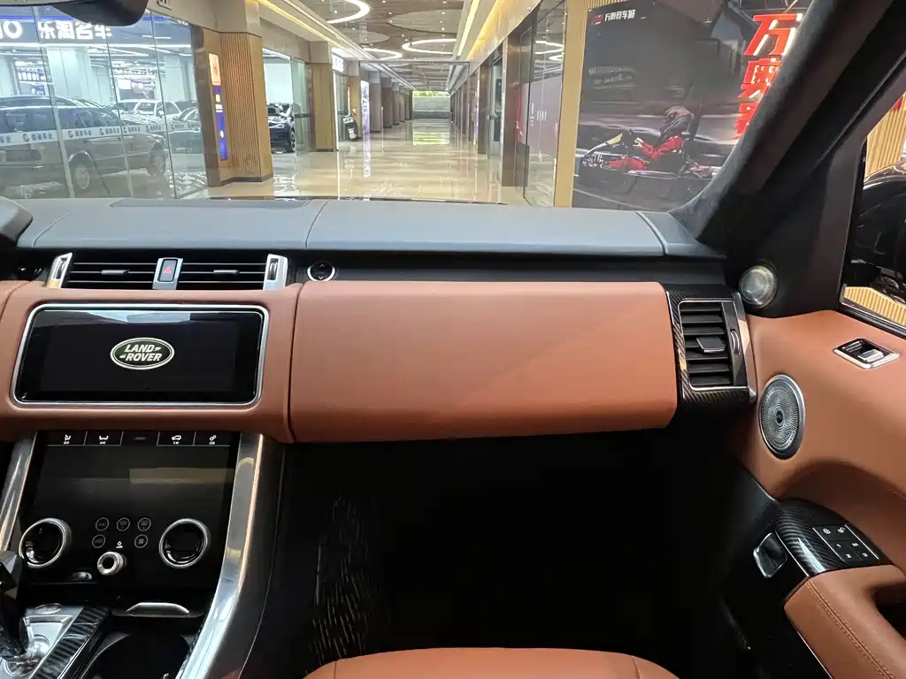 Land Rover Sport PHEV 2018 — фото 6