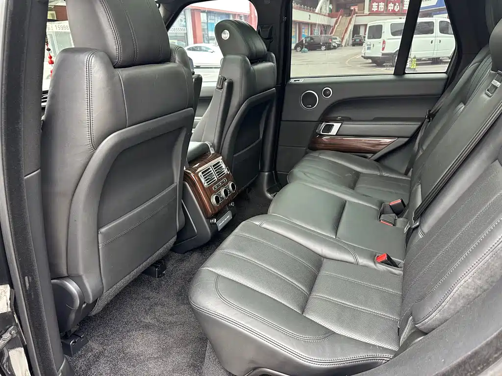 Land Rover Range Rover 2018 — фото 13