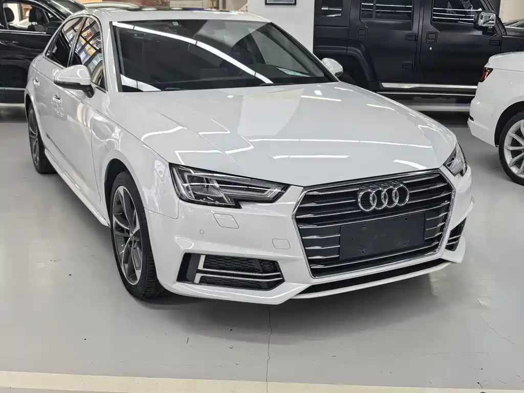 Audi A4L 2019