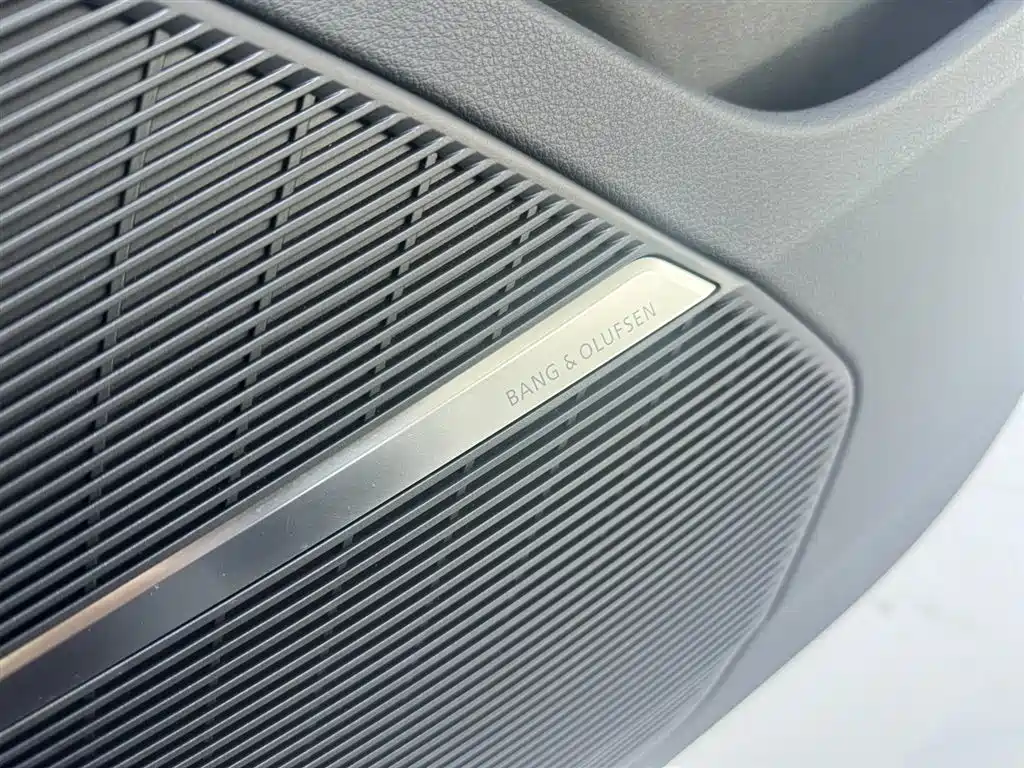 Audi Q7 2023 — фото 14